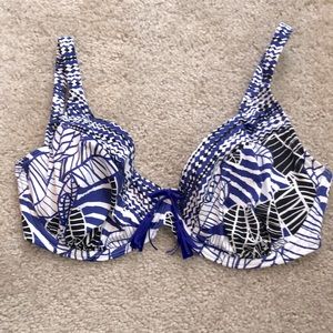 Chantelle 34DDD swimsuit top